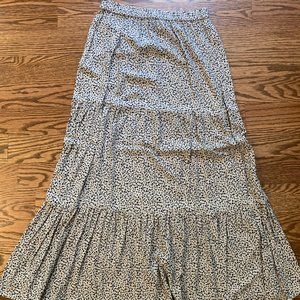 American Eagle Leopard print tiered skirt